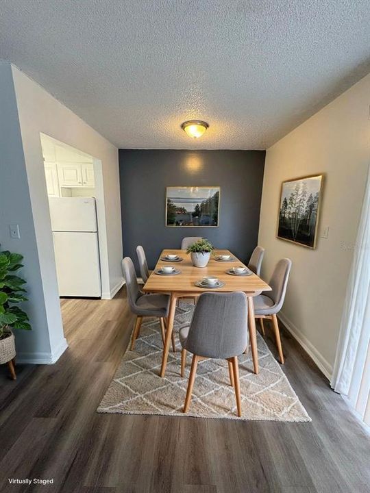For Rent: $1,100 (2 beds, 1 baths, 850 Square Feet)
