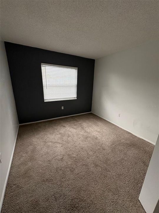 For Rent: $1,100 (2 beds, 1 baths, 850 Square Feet)