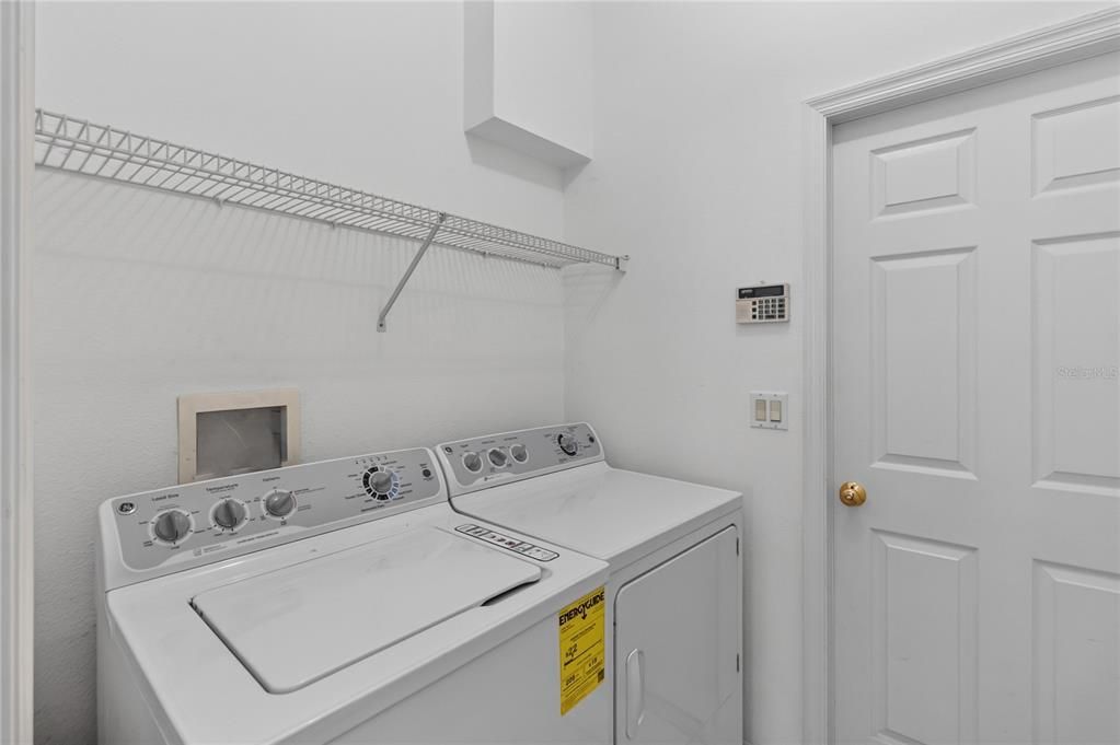For Sale: $375,000 (2 beds, 2 baths, 1193 Square Feet)