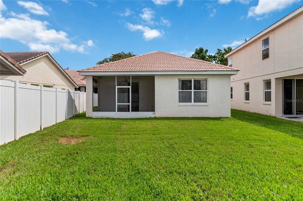 For Sale: $375,000 (2 beds, 2 baths, 1193 Square Feet)