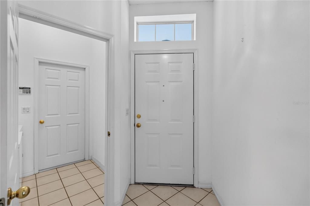 For Sale: $375,000 (2 beds, 2 baths, 1193 Square Feet)