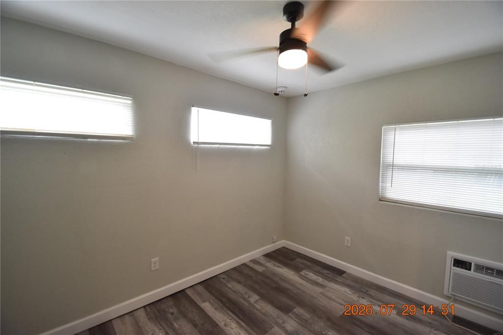 For Rent: $1,395 (2 beds, 1 baths, 560 Square Feet)