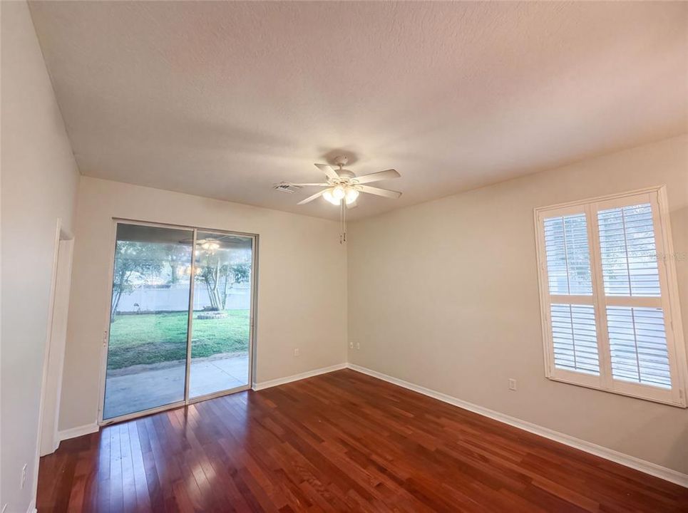 For Sale: $265,000 (3 beds, 2 baths, 1364 Square Feet)