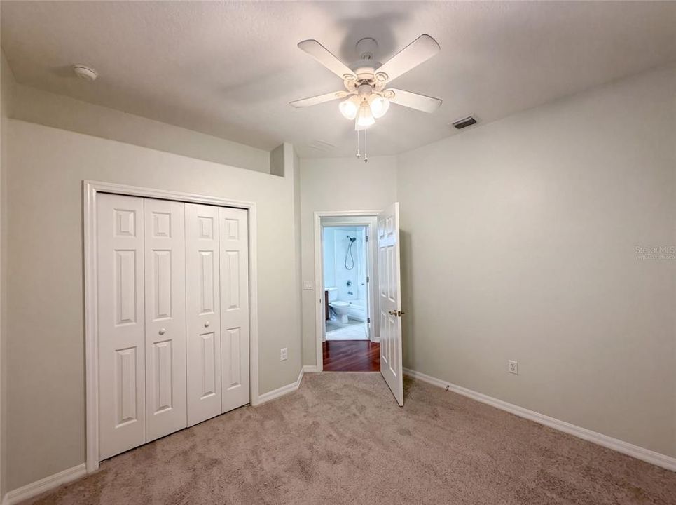For Sale: $265,000 (3 beds, 2 baths, 1364 Square Feet)