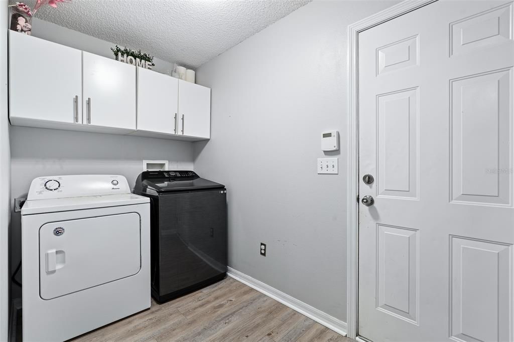 For Sale: $399,900 (4 beds, 2 baths, 1779 Square Feet)