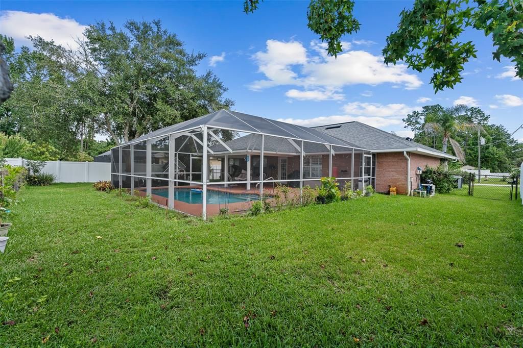 For Sale: $399,900 (4 beds, 2 baths, 1779 Square Feet)