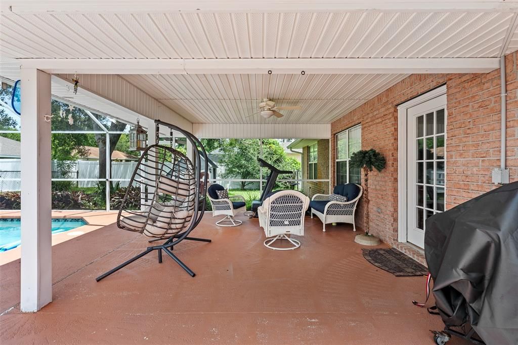 For Sale: $399,900 (4 beds, 2 baths, 1779 Square Feet)
