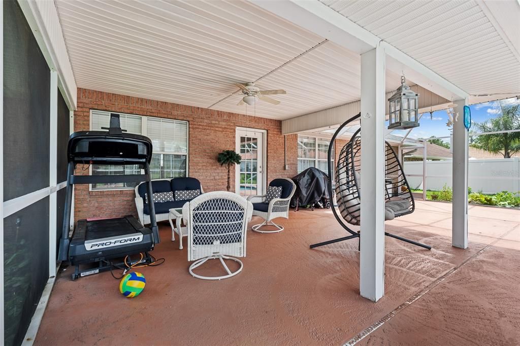 For Sale: $399,900 (4 beds, 2 baths, 1779 Square Feet)