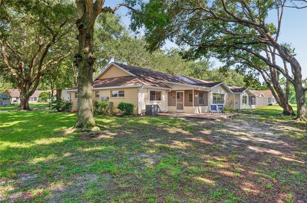 For Sale: $189,900 (2 beds, 2 baths, 1748 Square Feet)