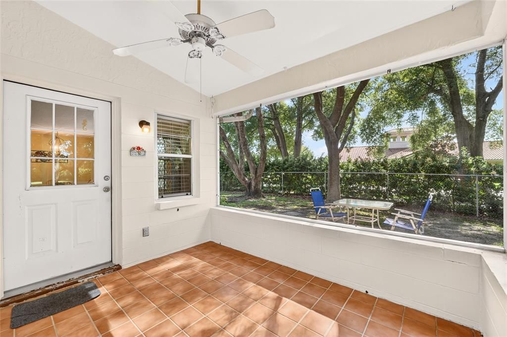 For Sale: $189,900 (2 beds, 2 baths, 1748 Square Feet)