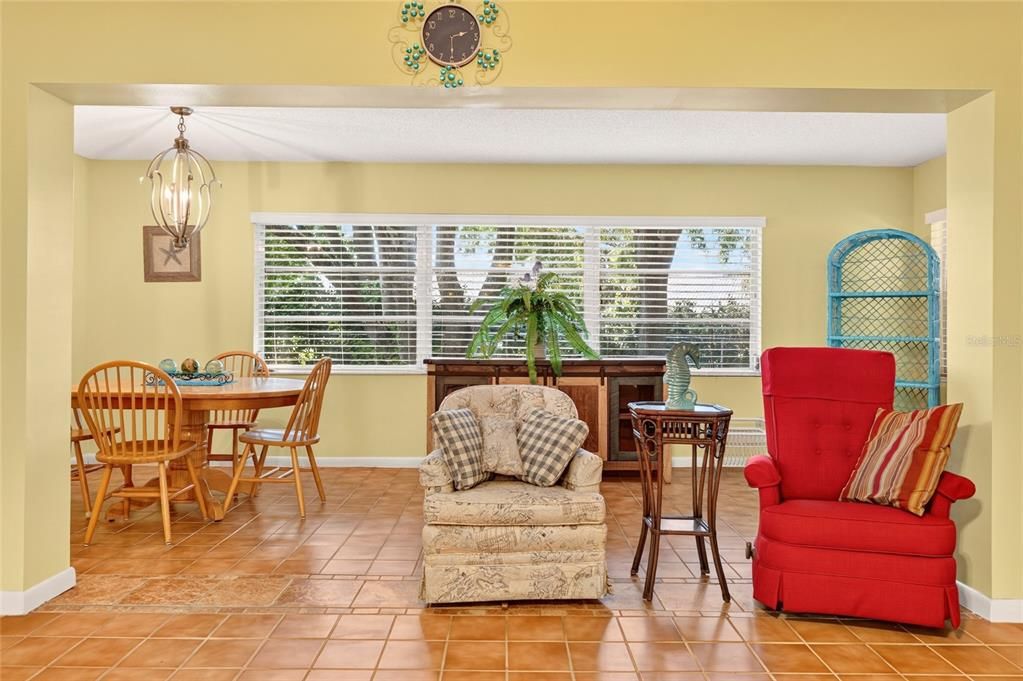 For Sale: $189,900 (2 beds, 2 baths, 1748 Square Feet)