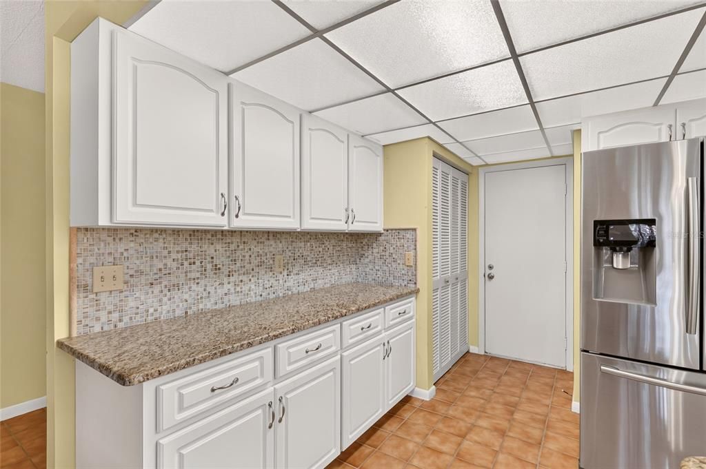 For Sale: $189,900 (2 beds, 2 baths, 1748 Square Feet)
