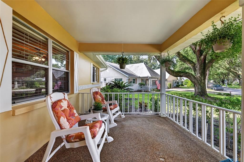For Sale: $189,900 (2 beds, 2 baths, 1748 Square Feet)