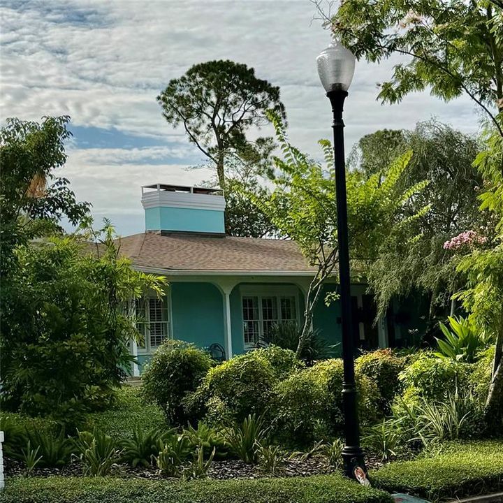 Vendido Recientemente: $2,800,000 (4 camas, 4 baños, 6387 Pies cuadrados)