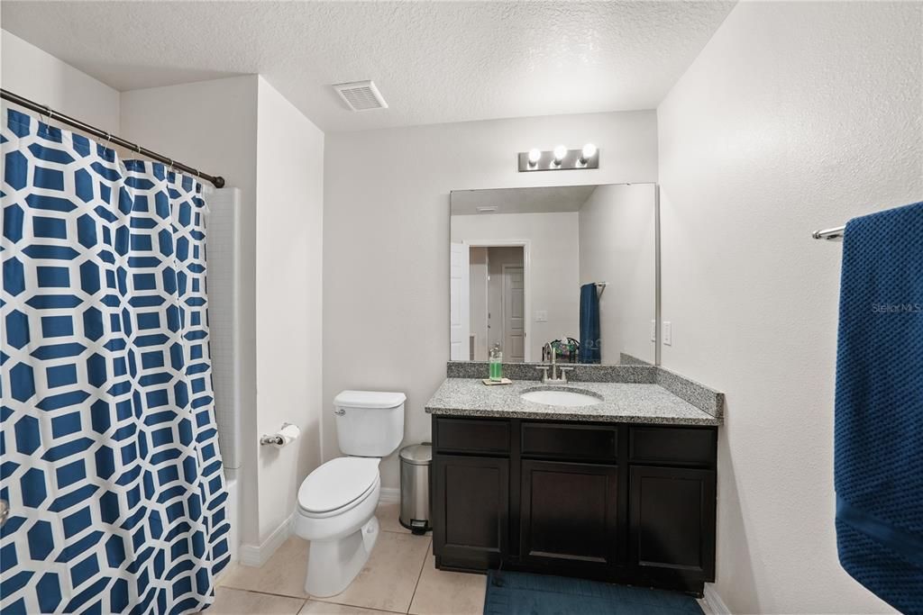 For Sale: $410,000 (4 beds, 2 baths, 2492 Square Feet)
