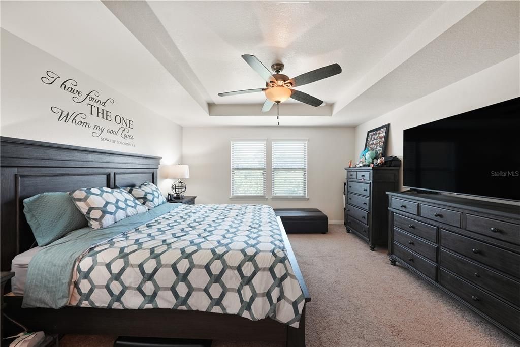 For Sale: $410,000 (4 beds, 2 baths, 2492 Square Feet)