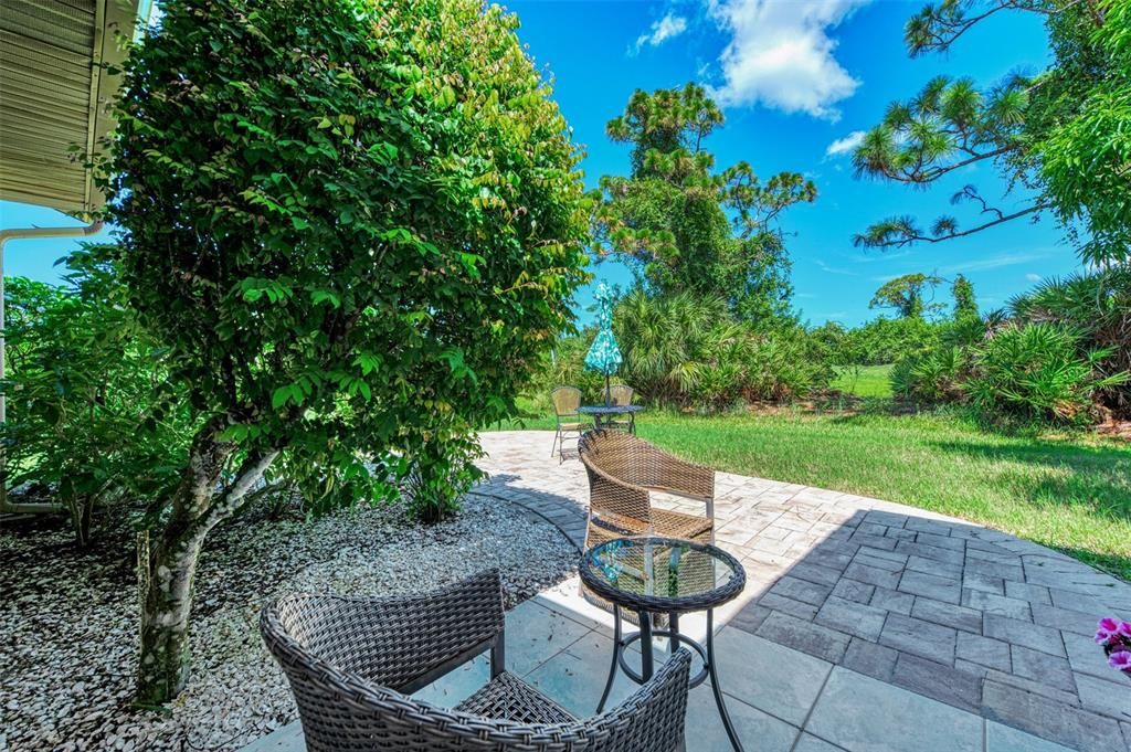For Sale: $469,900 (3 beds, 2 baths, 2340 Square Feet)