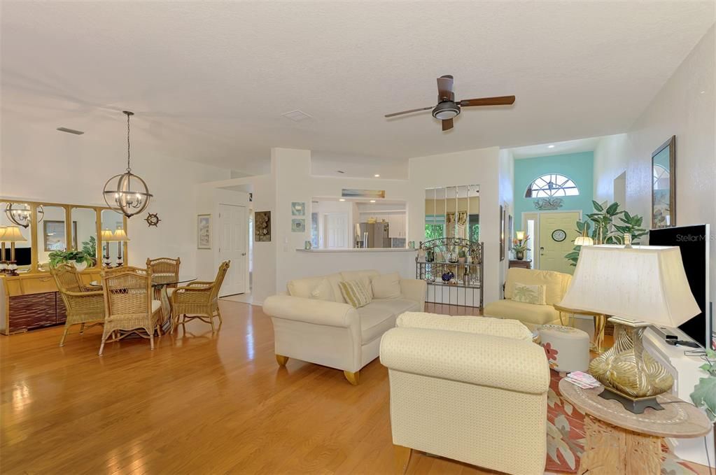For Sale: $469,900 (3 beds, 2 baths, 2340 Square Feet)