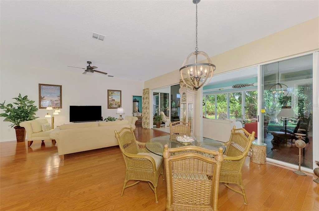 For Sale: $469,900 (3 beds, 2 baths, 2340 Square Feet)