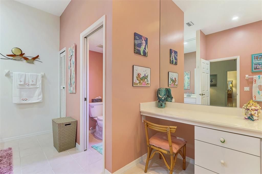 For Sale: $469,900 (3 beds, 2 baths, 2340 Square Feet)