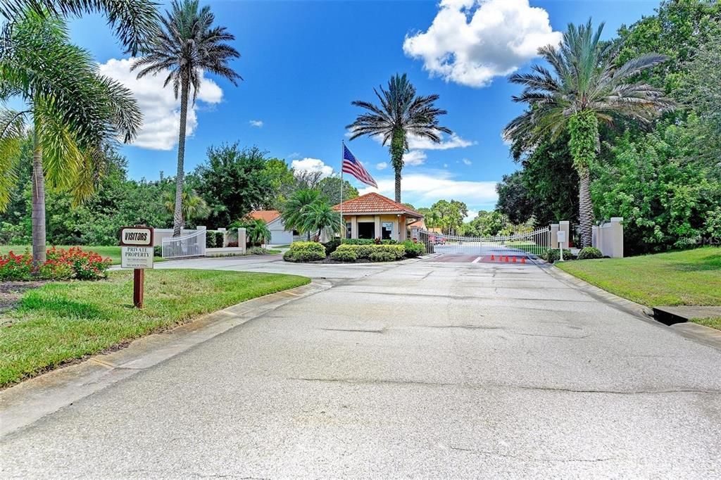 For Sale: $469,900 (3 beds, 2 baths, 2340 Square Feet)