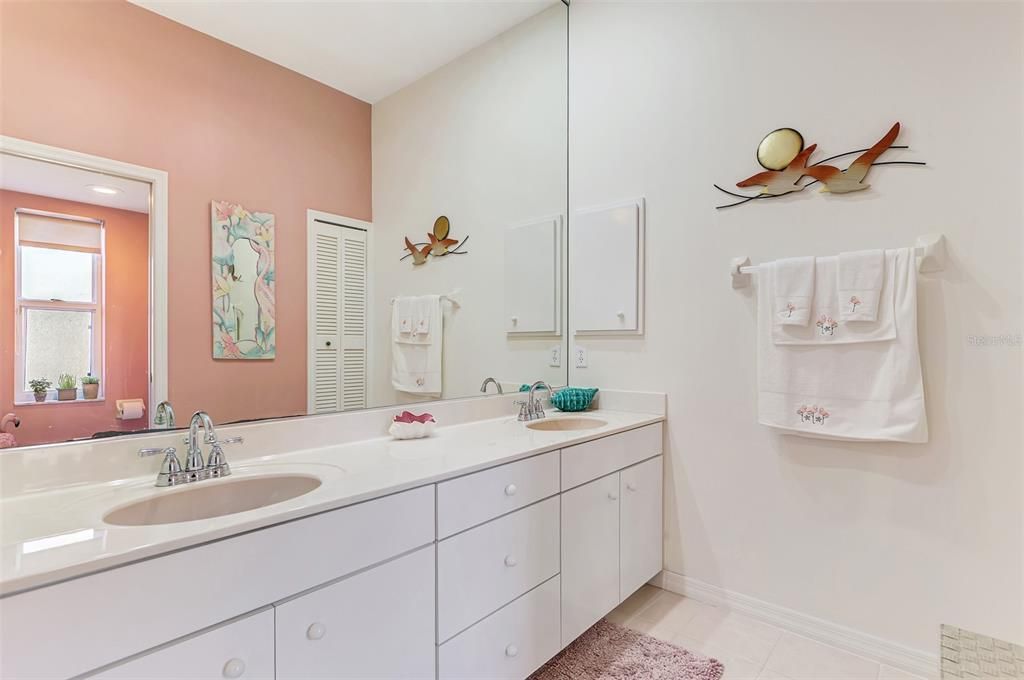 For Sale: $469,900 (3 beds, 2 baths, 2340 Square Feet)