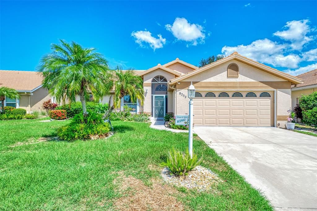 For Sale: $469,900 (3 beds, 2 baths, 2340 Square Feet)