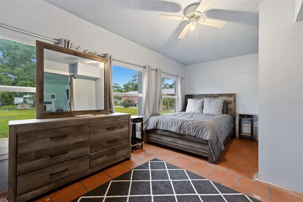 For Sale: $525,000 (4 beds, 2 baths, 1756 Square Feet)