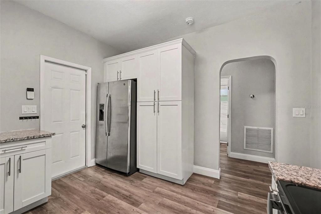 En Venta: $280,000 (2 camas, 1 baños, 946 Pies cuadrados)