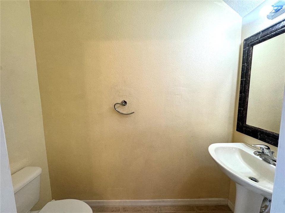 For Rent: $1,699 (2 beds, 2 baths, 987 Square Feet)