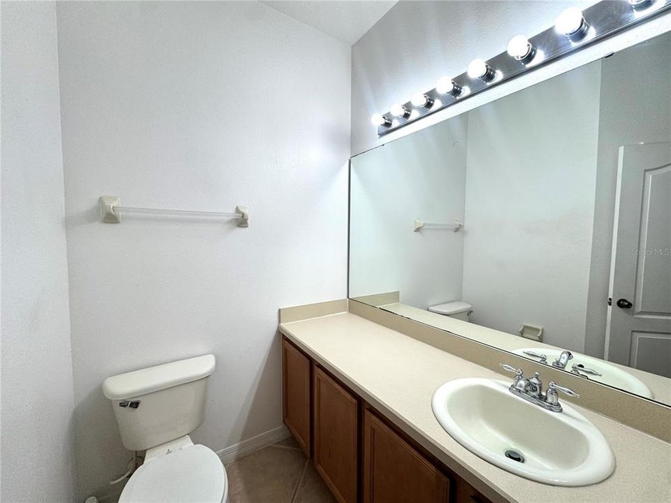 For Rent: $1,699 (2 beds, 2 baths, 987 Square Feet)