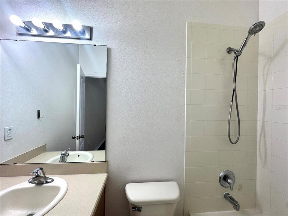 For Rent: $1,699 (2 beds, 2 baths, 987 Square Feet)