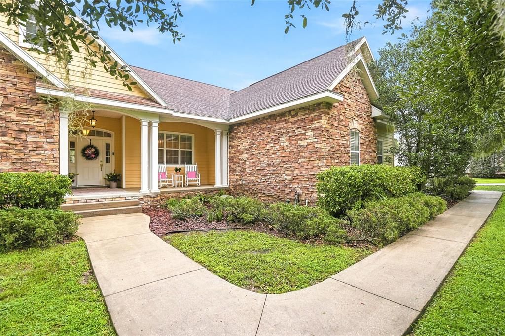 For Sale: $1,200,000 (4 beds, 2 baths, 2937 Square Feet)