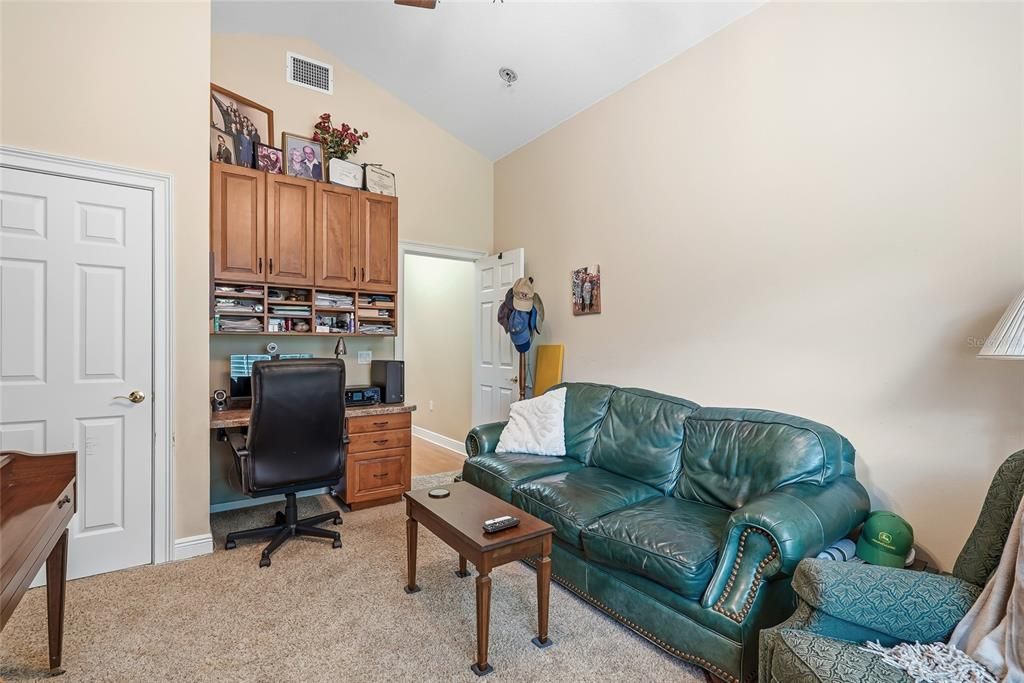 For Sale: $1,200,000 (4 beds, 2 baths, 2937 Square Feet)