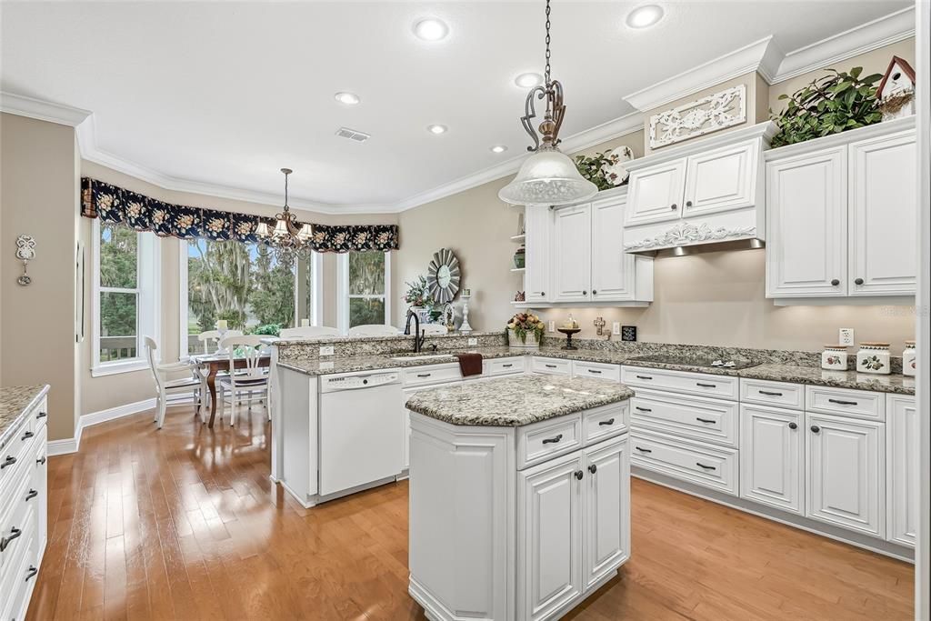 For Sale: $1,200,000 (4 beds, 2 baths, 2937 Square Feet)