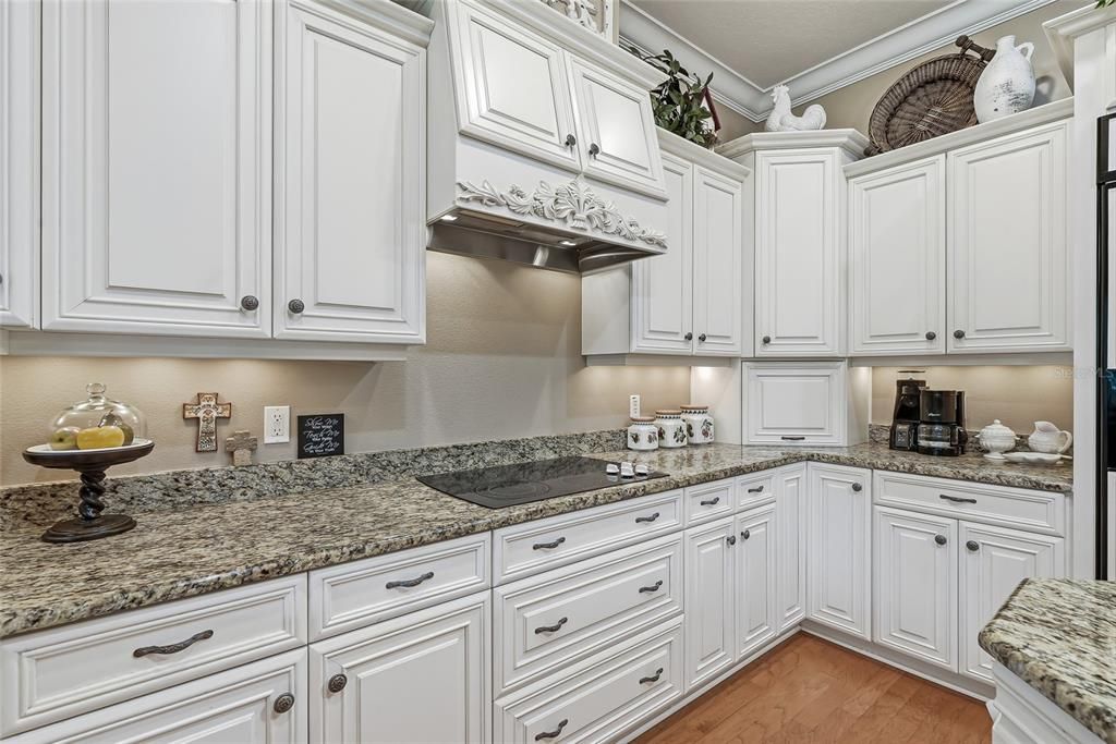 For Sale: $1,200,000 (4 beds, 2 baths, 2937 Square Feet)