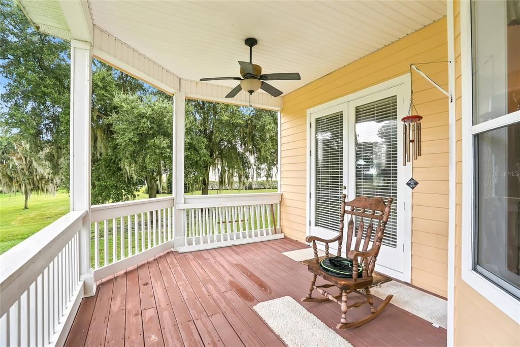 For Sale: $1,200,000 (4 beds, 2 baths, 2937 Square Feet)