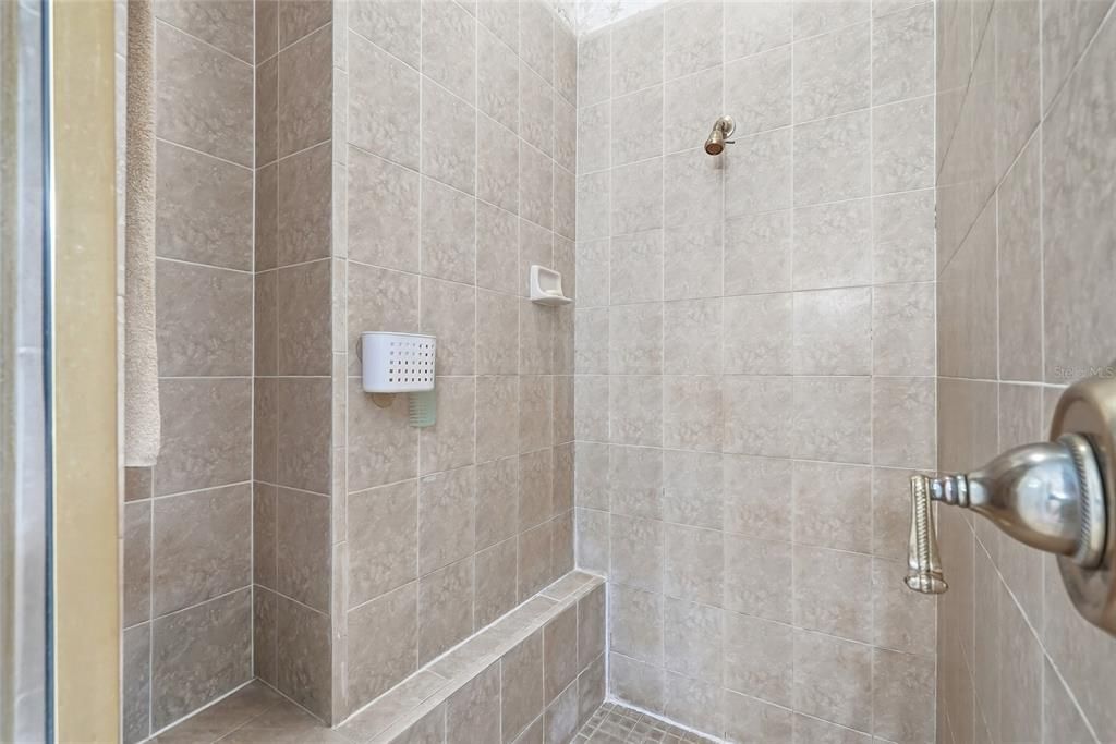For Sale: $1,200,000 (4 beds, 2 baths, 2937 Square Feet)