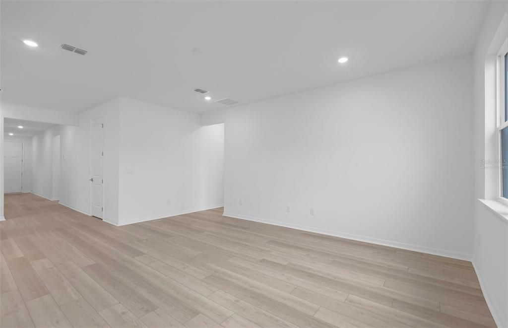 For Sale: $397,000 (4 beds, 2 baths, 1821 Square Feet)