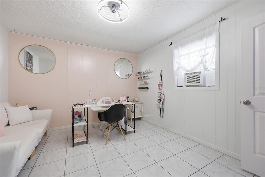 For Sale: $269,900 (3 beds, 2 baths, 1144 Square Feet)