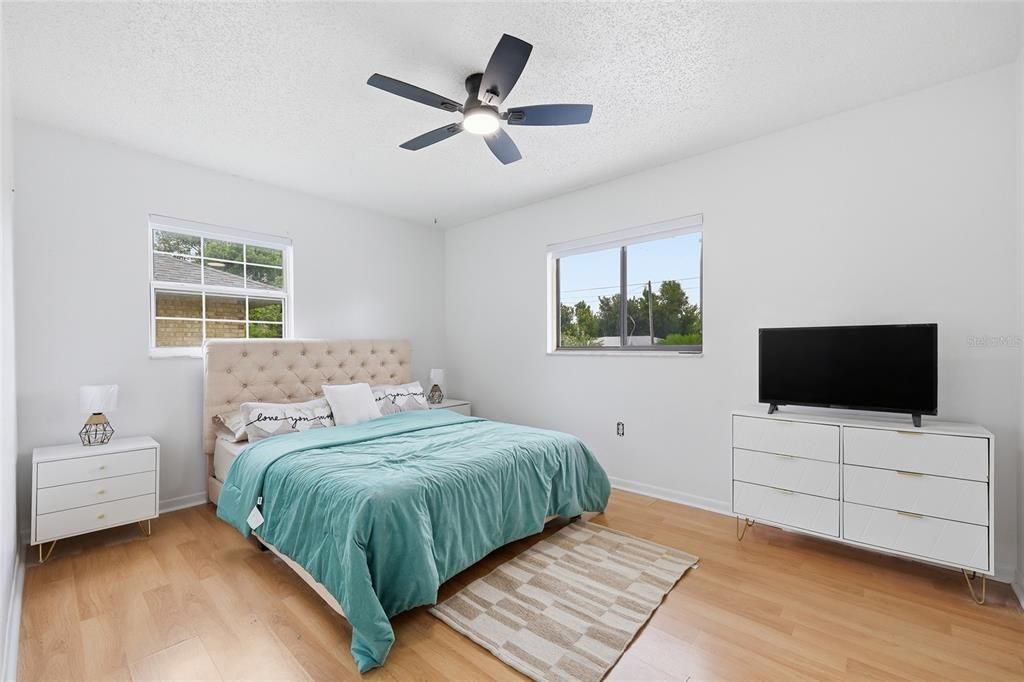 For Sale: $269,900 (3 beds, 2 baths, 1144 Square Feet)