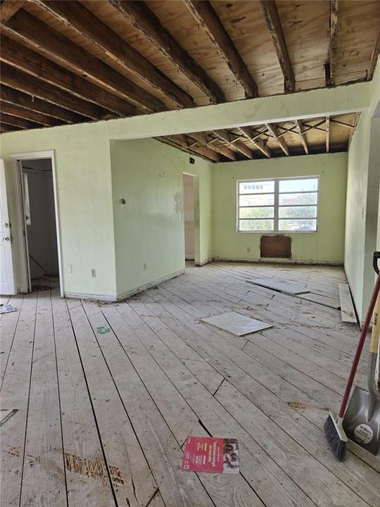 En Venta: $338,800 (4 camas, 0 baños, 2160 Pies cuadrados)