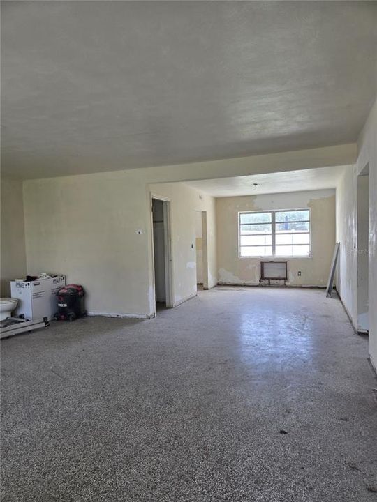 En Venta: $338,800 (4 camas, 0 baños, 2160 Pies cuadrados)