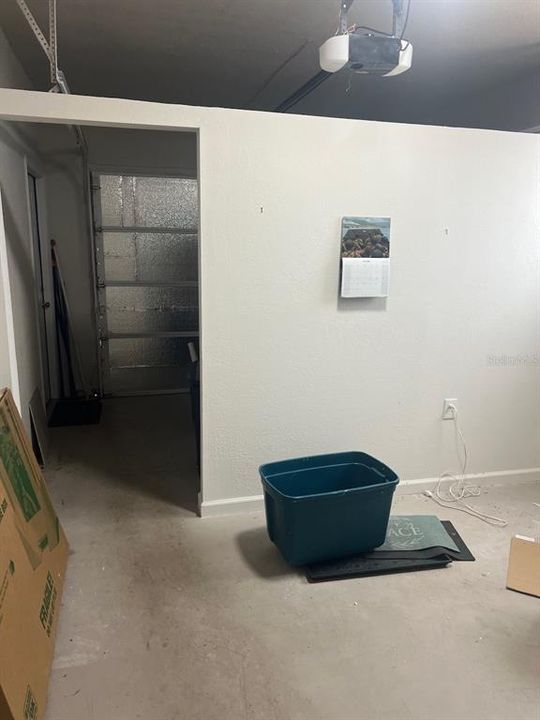 For Sale: $154,900 (2 beds, 2 baths, 1068 Square Feet)