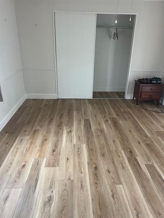 For Sale: $154,900 (2 beds, 2 baths, 1068 Square Feet)
