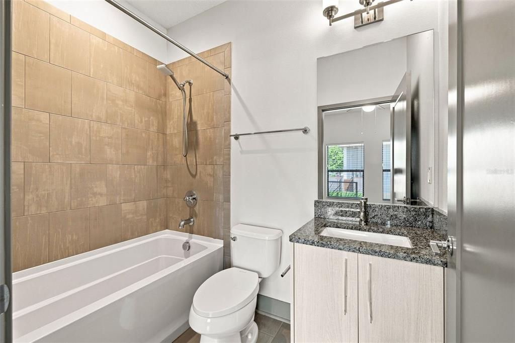 For Sale: $635,000 (3 beds, 3 baths, 1988 Square Feet)