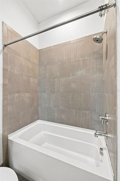 For Sale: $635,000 (3 beds, 3 baths, 1988 Square Feet)
