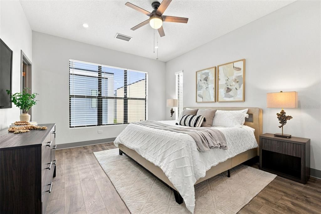 For Sale: $635,000 (3 beds, 3 baths, 1988 Square Feet)