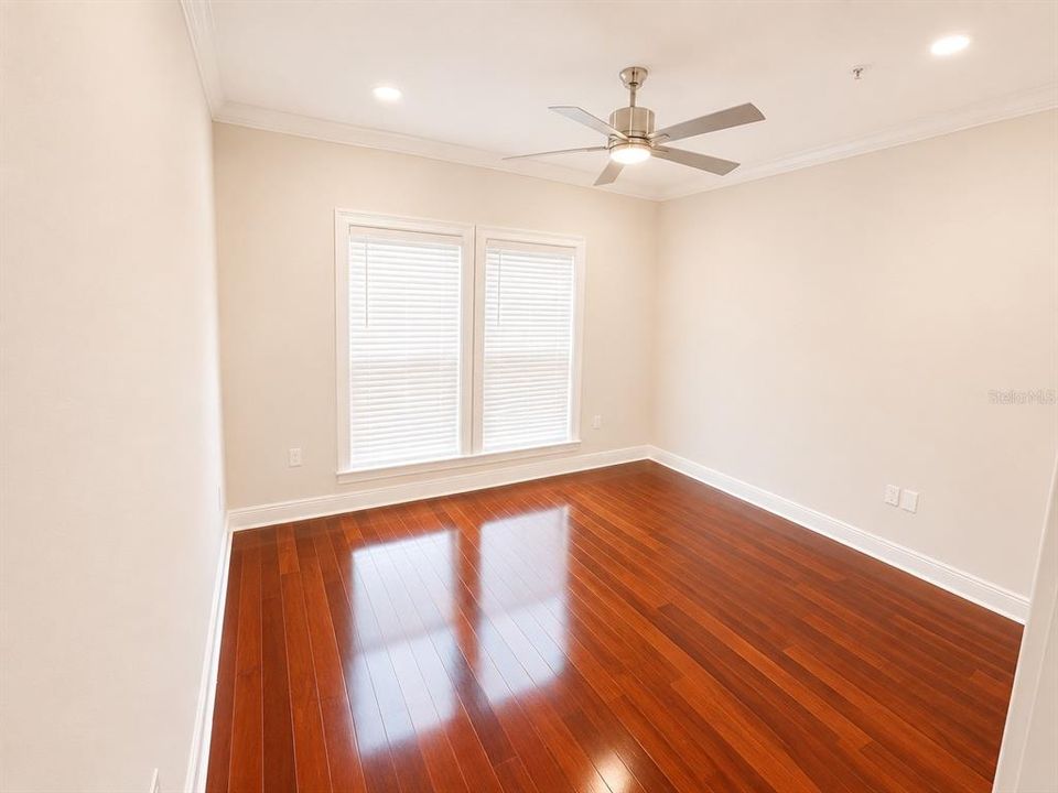 For Rent: $3,850 (3 beds, 2 baths, 1880 Square Feet)