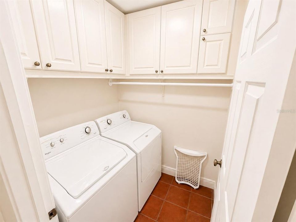 For Rent: $3,850 (3 beds, 2 baths, 1880 Square Feet)